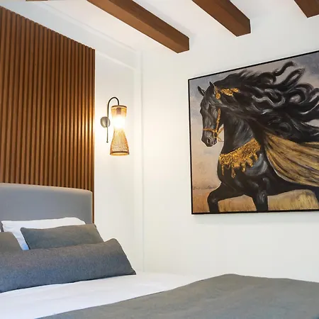 Edra House * 알라카티