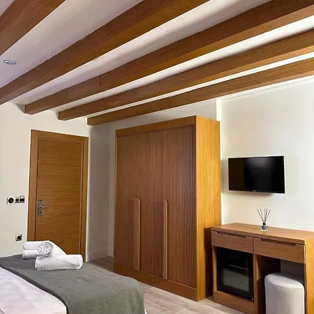 Edra House * 알라카티